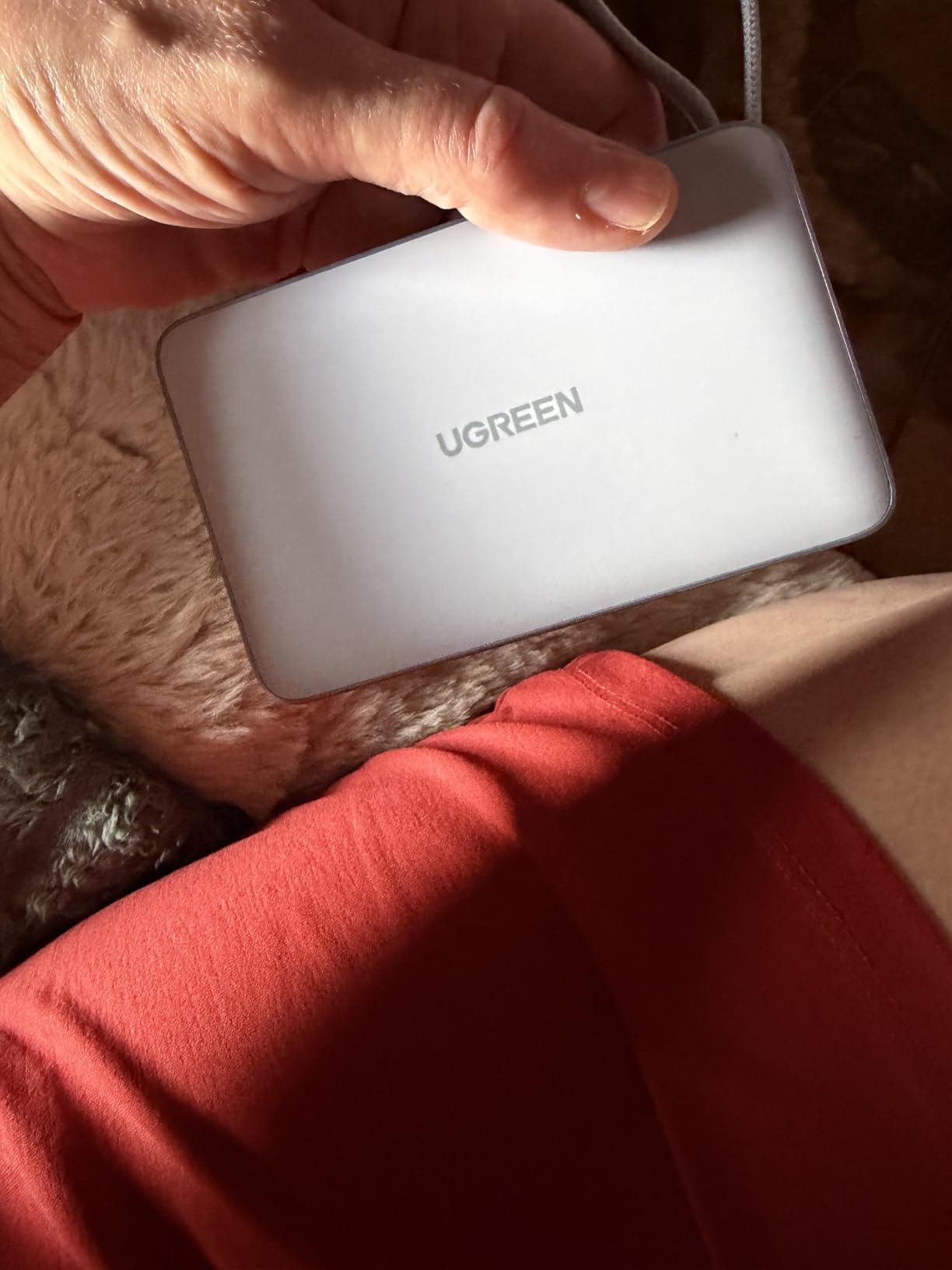 UGREEN MagFlow 10000mAh Qi2 25W Wireless Power Bank Built-in Cable customer photo 1