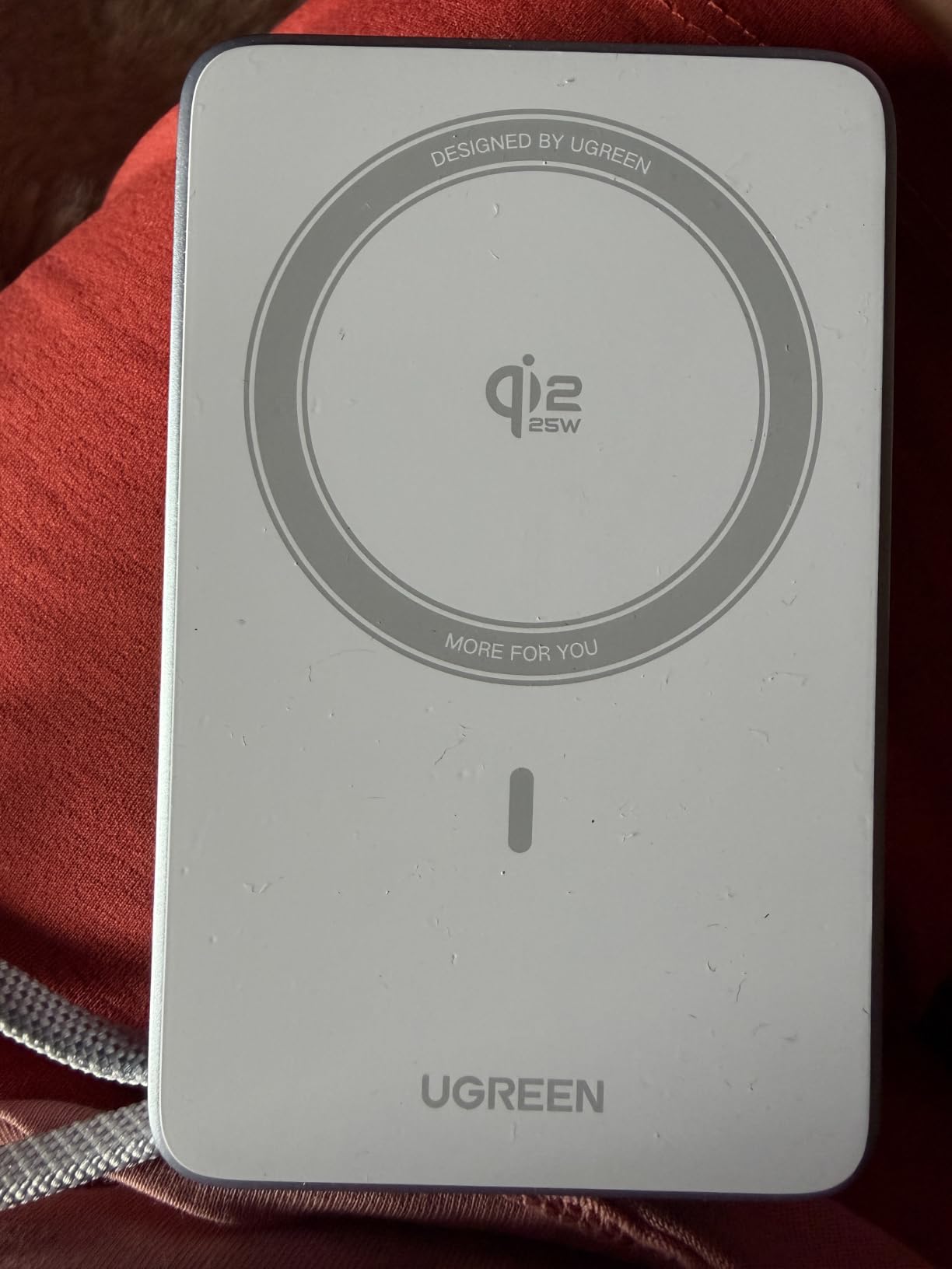 UGREEN MagFlow 10000mAh Qi2 25W Wireless Power Bank Built-in Cable customer photo 2