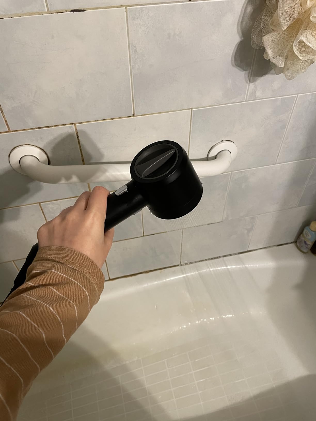 High Pressure Shower Head with Handheld, with Pause Switch 4 Spray Modes Water Saving Showerhead,Showerhead Set with Hose, Bracket and Cotton Filter, (Chrome) customer photo 2